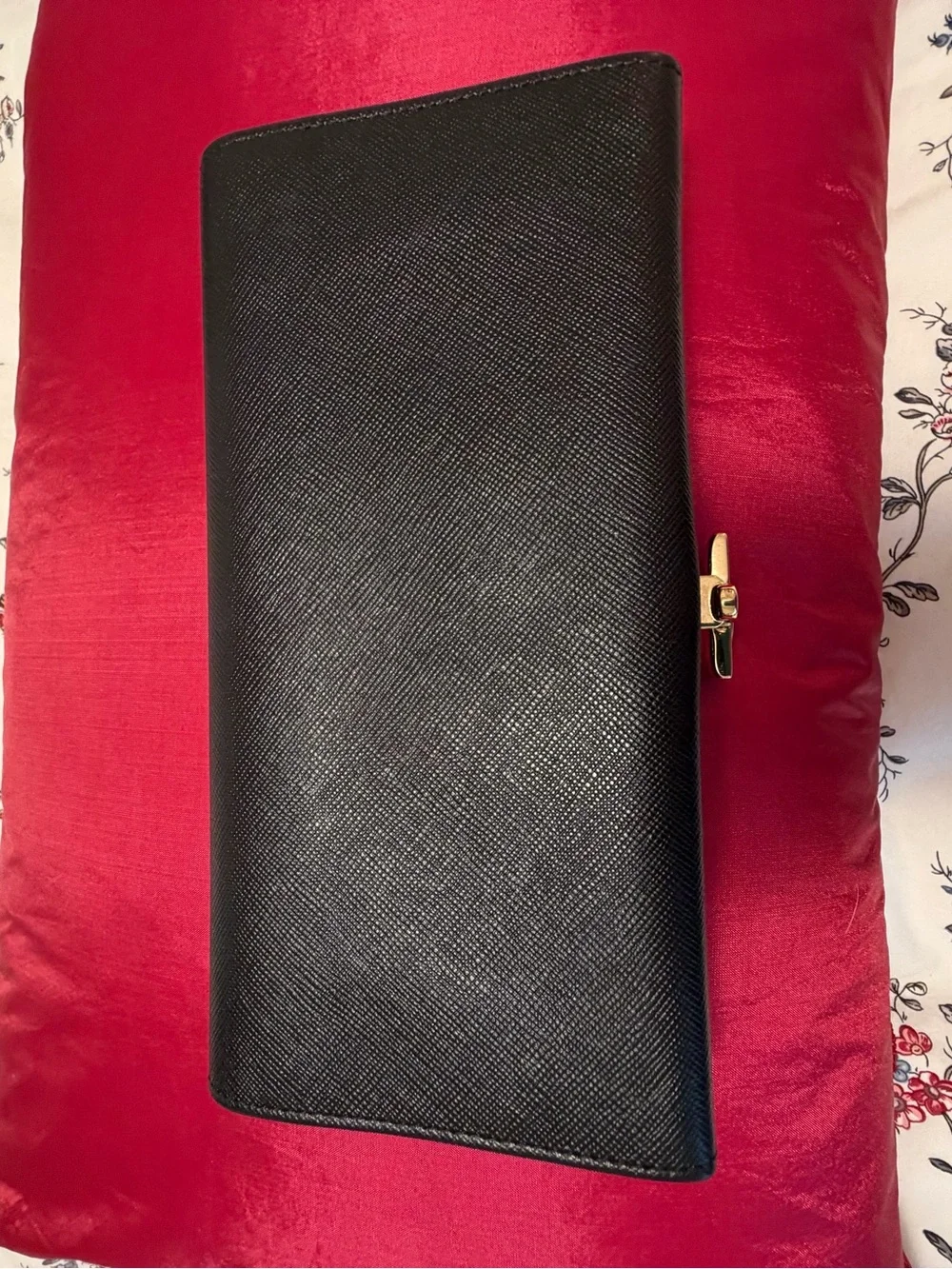 Salvatore Ferragamo Black Leather Long Wallet with Gold Gancini Accent - Picture 4 of 9